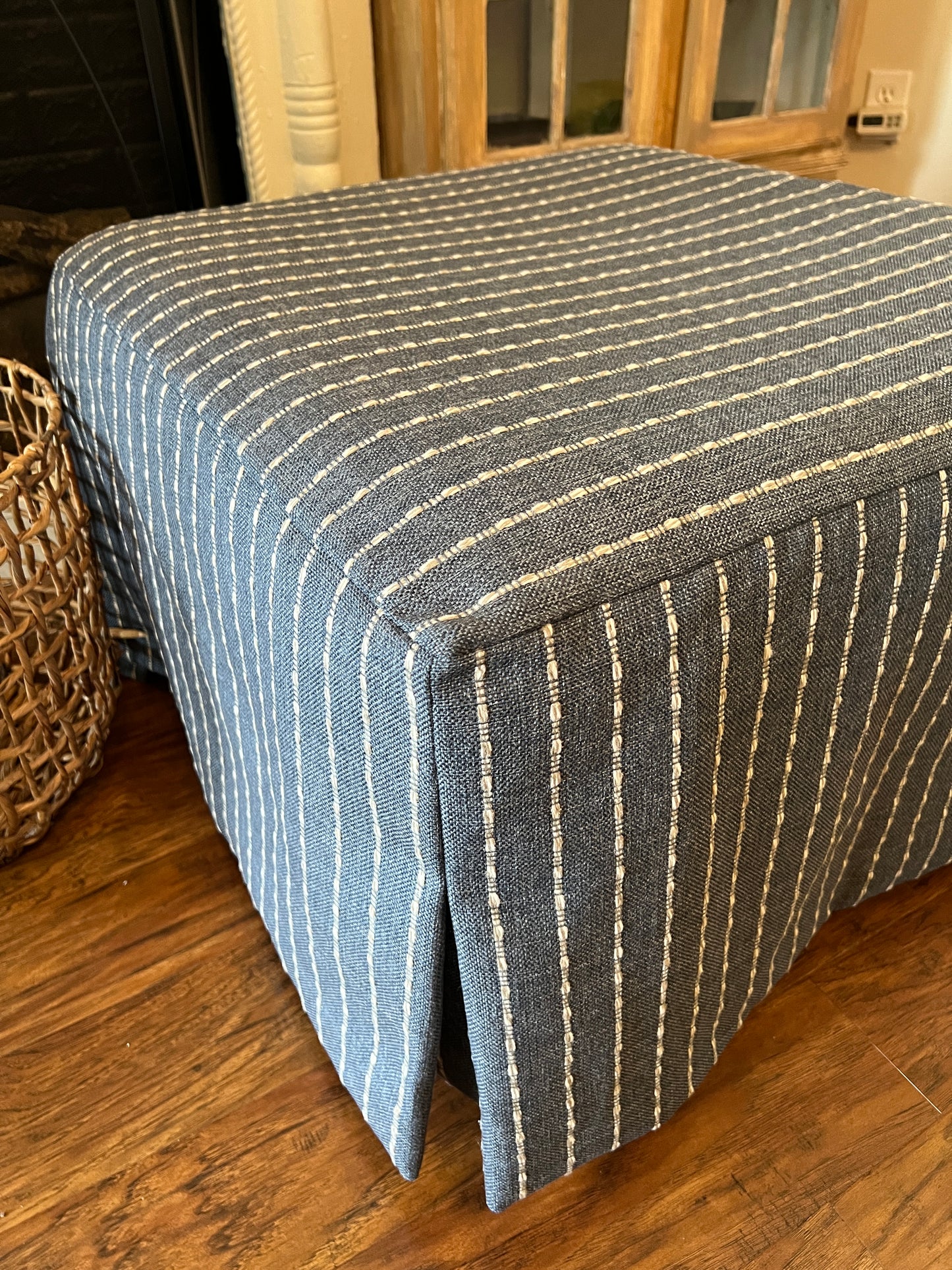 Modern Farmhouse Ottoman