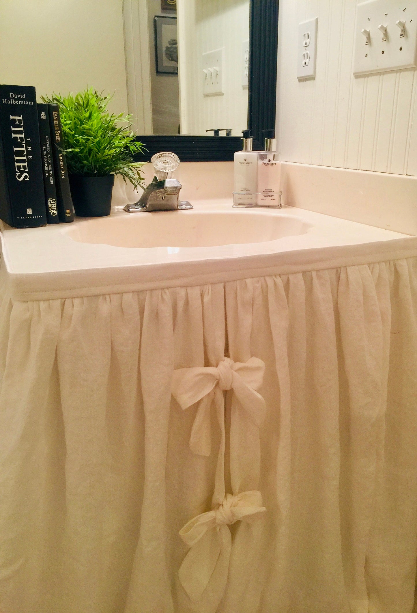 Vintage Style Blossom Cotton or Linen Sink skirt with Bows