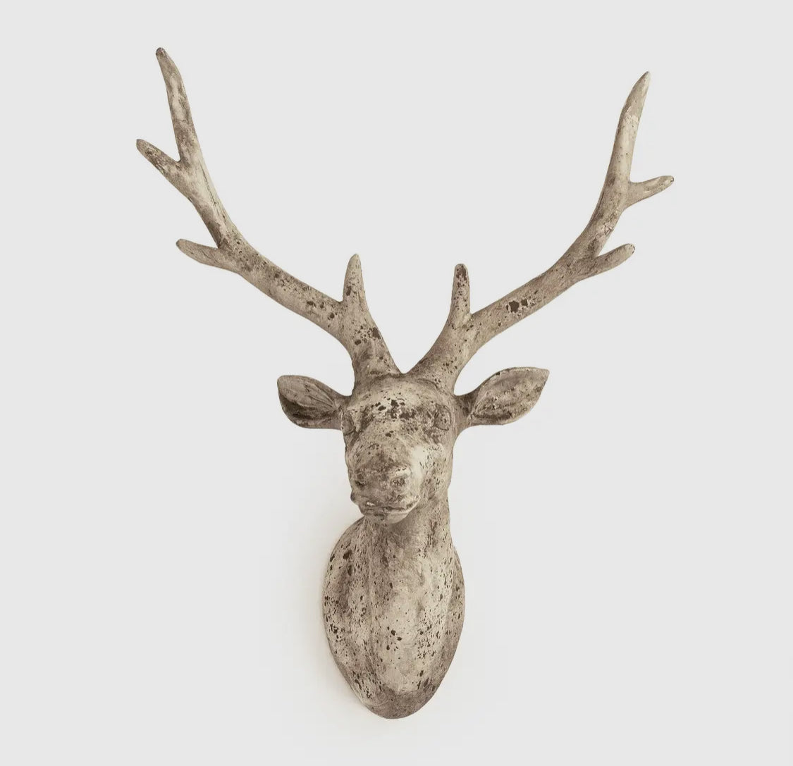 Distressed Wash Deer Head — Distressed Grey Wash