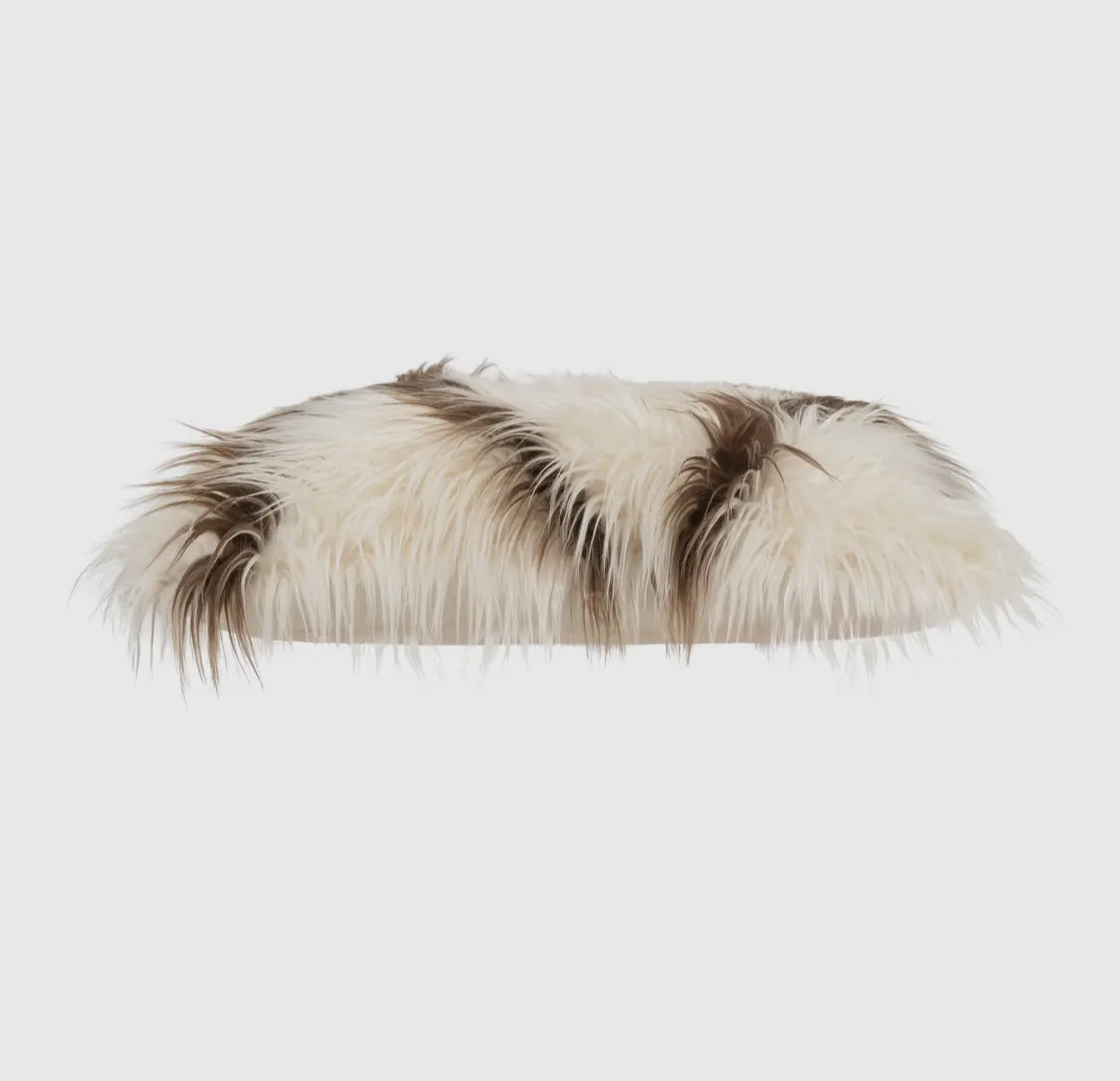 Alaska Ivory Brown Fur Throw and Pillow Set — Ivory