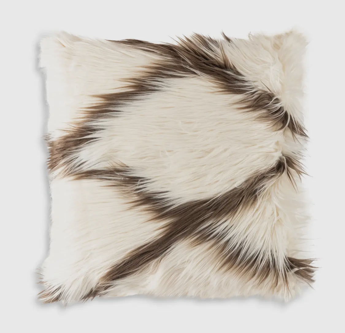 Alaska Ivory Brown Fur Throw and Pillow Set — Ivory