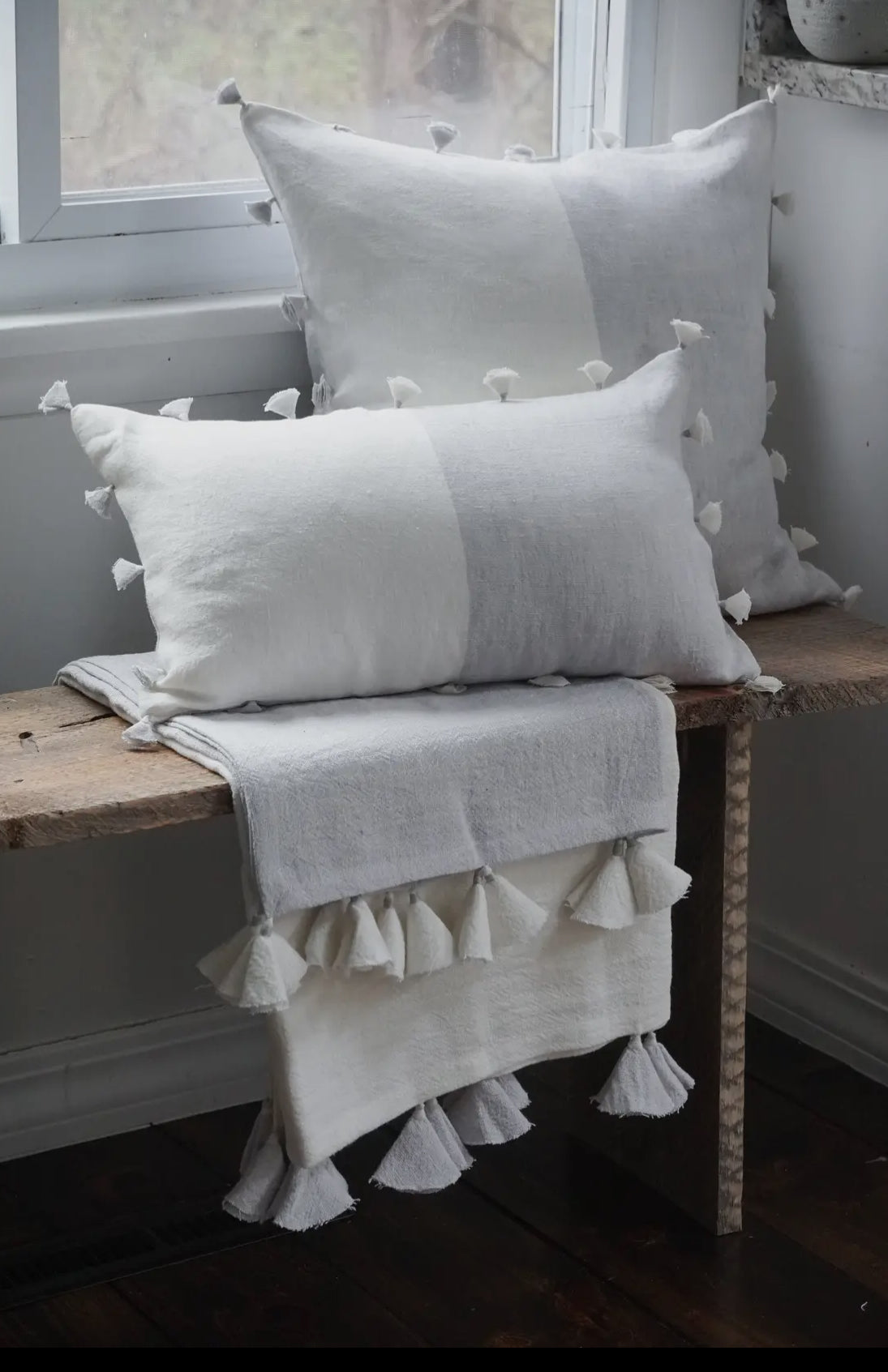 Soft Linen Tassels Pillow